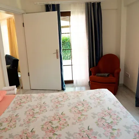 柯克皮纳庄园别墅 * 萨潘贾