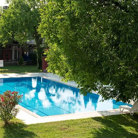 柯克皮纳庄园别墅 * 萨潘贾