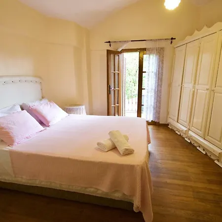 柯克皮纳庄园别墅 * 萨潘贾